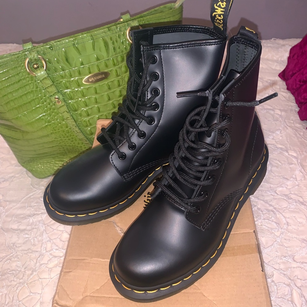 Doc martens icons 😎